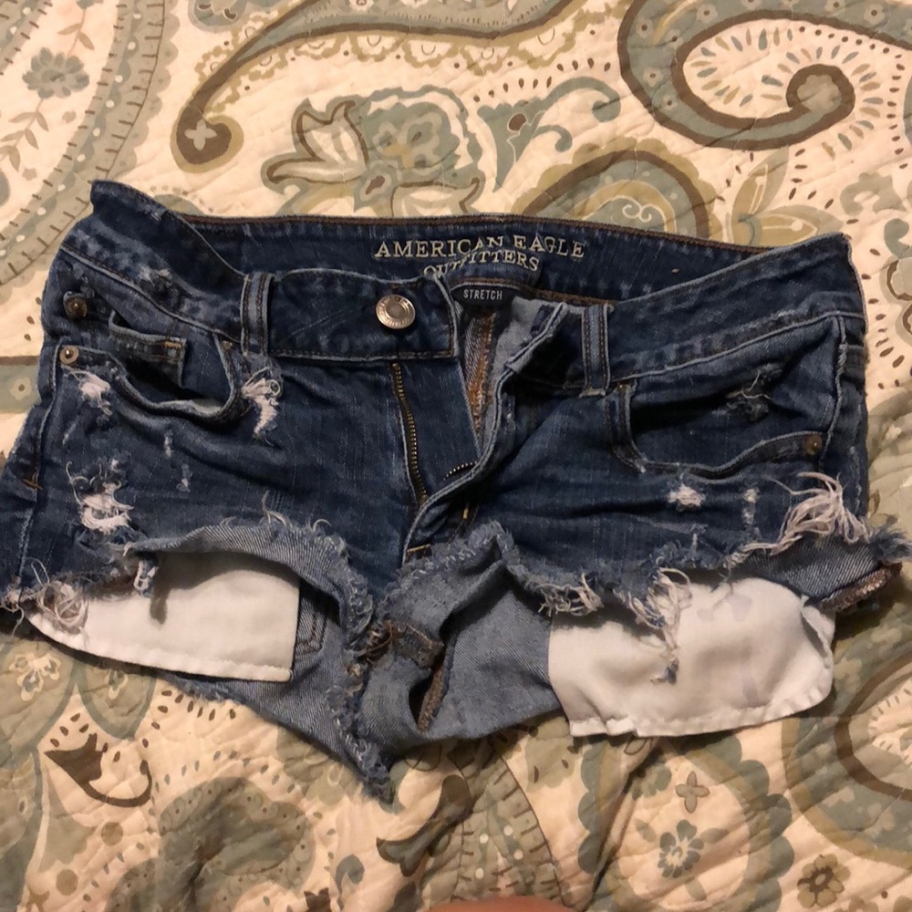 AEO shortie size 6